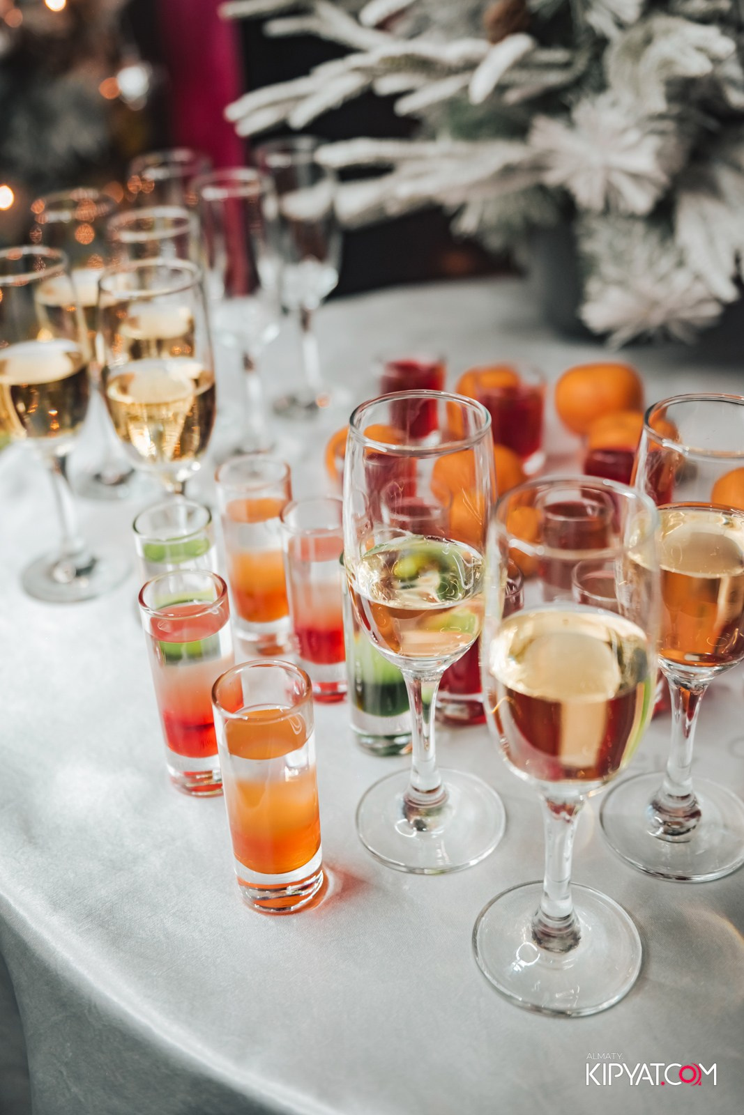 КАРАОКЕ МИКРОФОН. КИПЯТКОМ АЛМАТЫ!