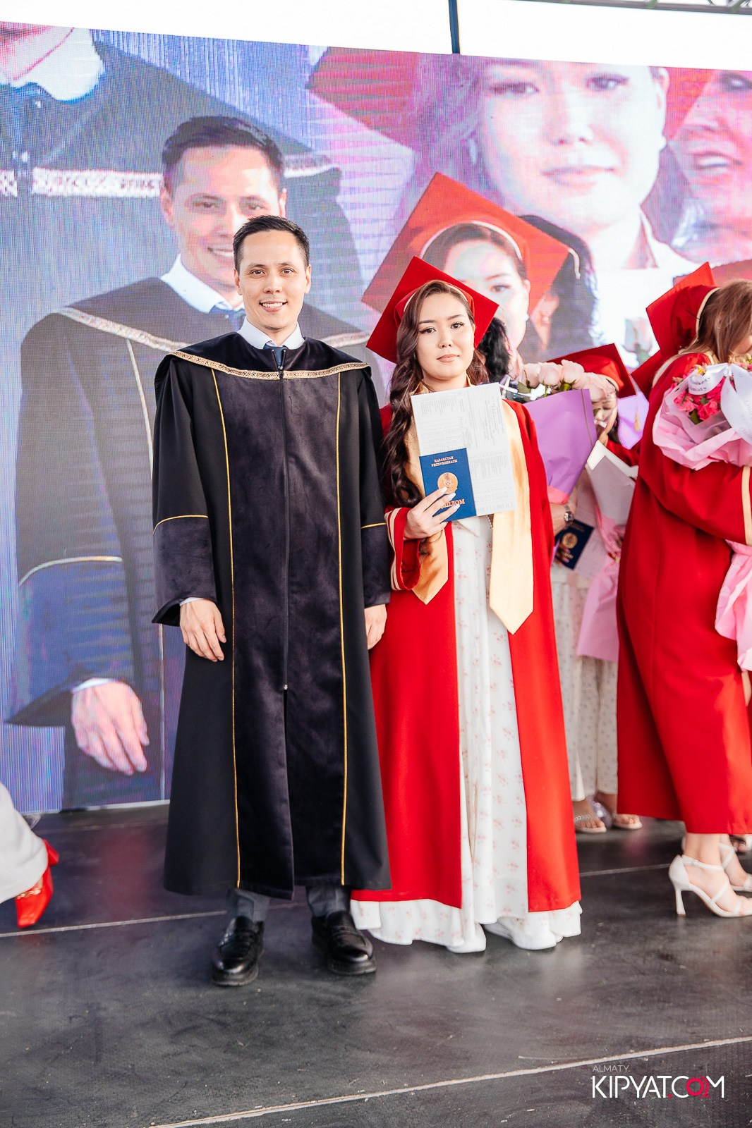 ВРУЧЕНИЕ ДИПЛОМОВ — НАРХОЗ КОЛЛЕДЖ. Part 3. КИПЯТКОМ АЛМАТЫ!