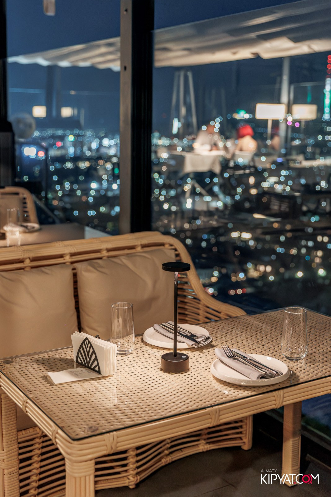 ВЫСТУПЛЕНИЕ DJ SUNQAR DJ BONI В SUNQAR BAR & RESTAURANT. КИПЯТКОМ АЛМАТЫ!