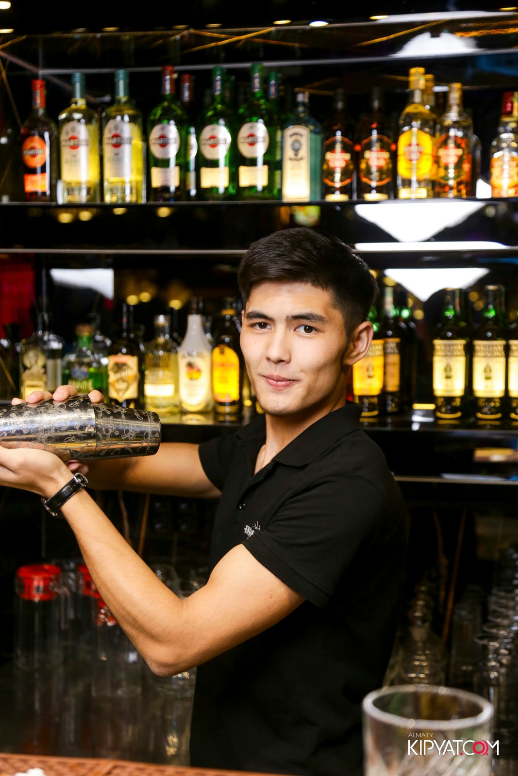 БАР ПАНАЕХАЛИ НА ДОСТЫК. КИПЯТКОМ АЛМАТЫ!