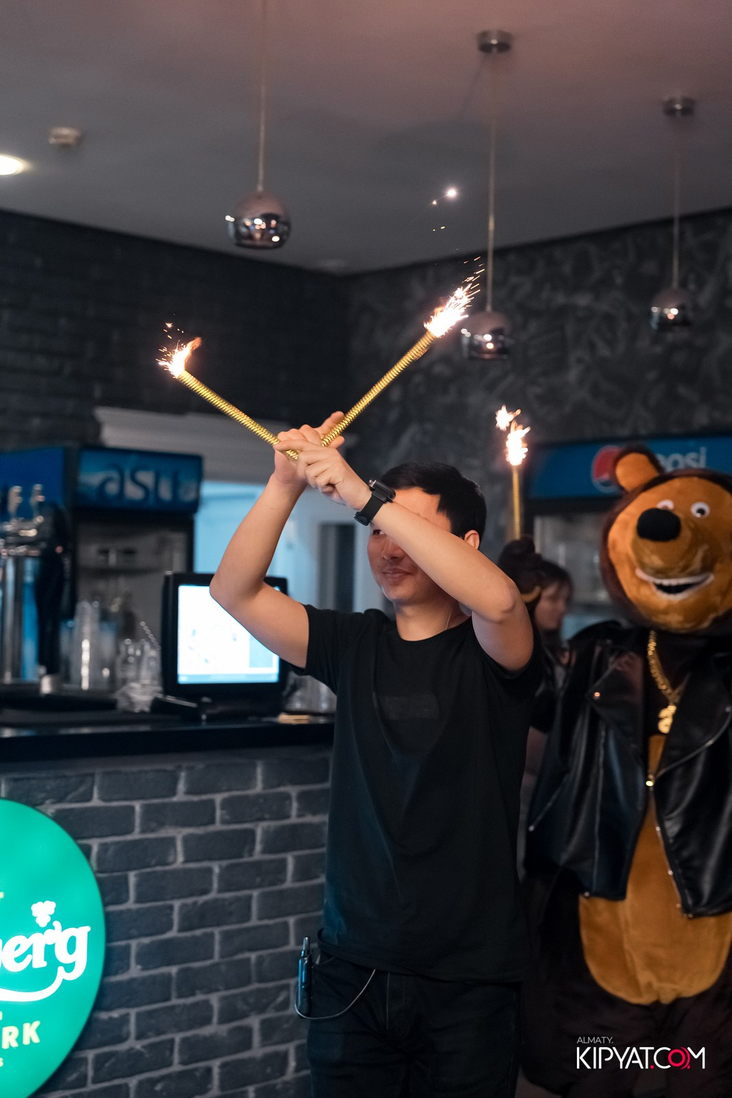 УХО И МЕДВЕДЬ НА КУРМАНГАЗЫ. КИПЯТКОМ АЛМАТЫ!