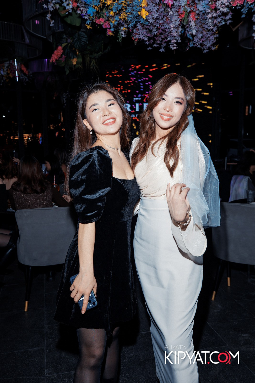 FRIENDS BAR & TERRACE. КИПЯТКОМ АЛМАТЫ! Фотосъемка мероприятий в Алматы