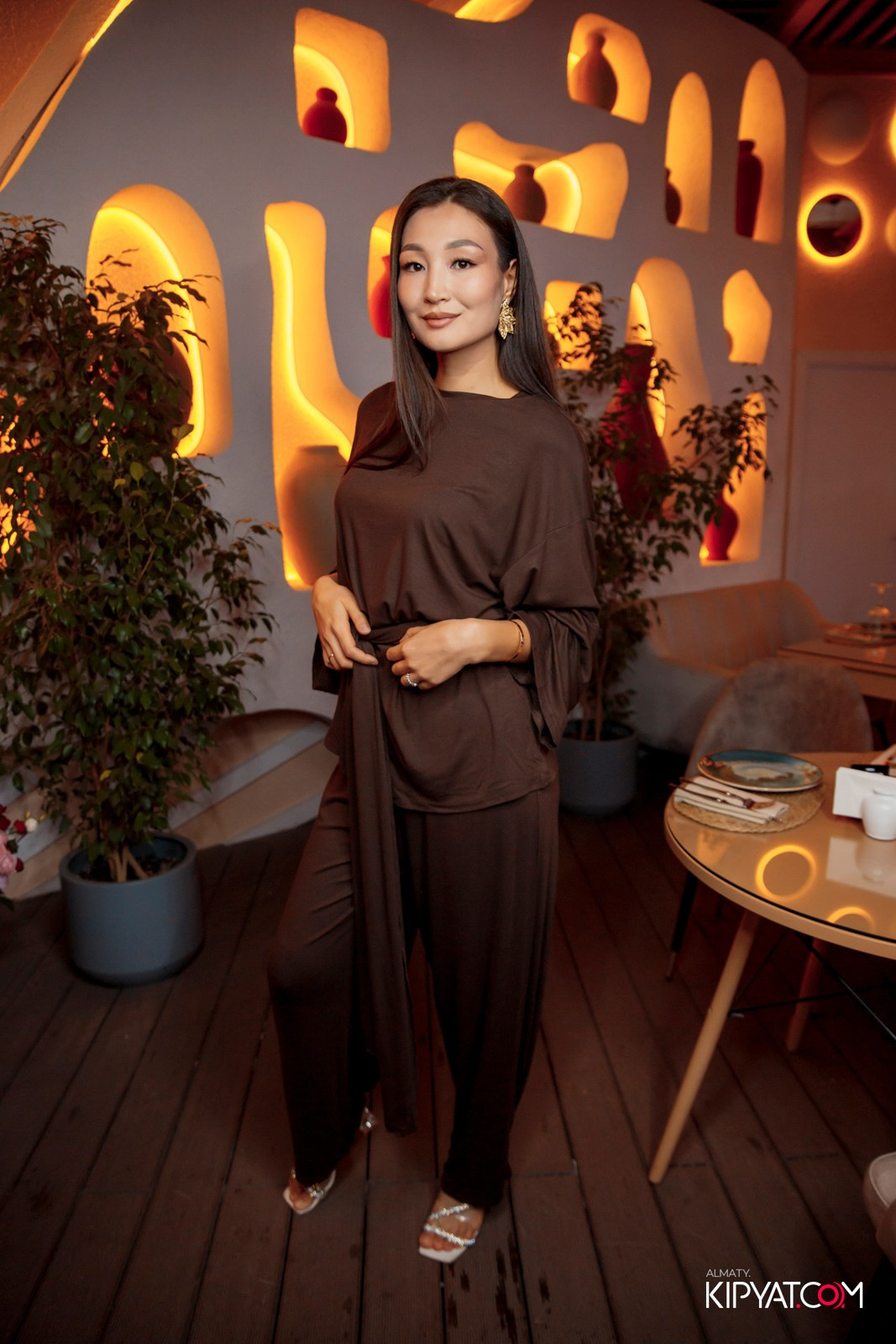 MOOD BAR & TERRACE. КИПЯТКОМ АЛМАТЫ!