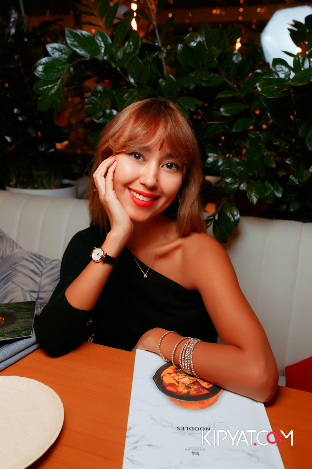 NOODLES. КИПЯТКОМ АЛМАТЫ!