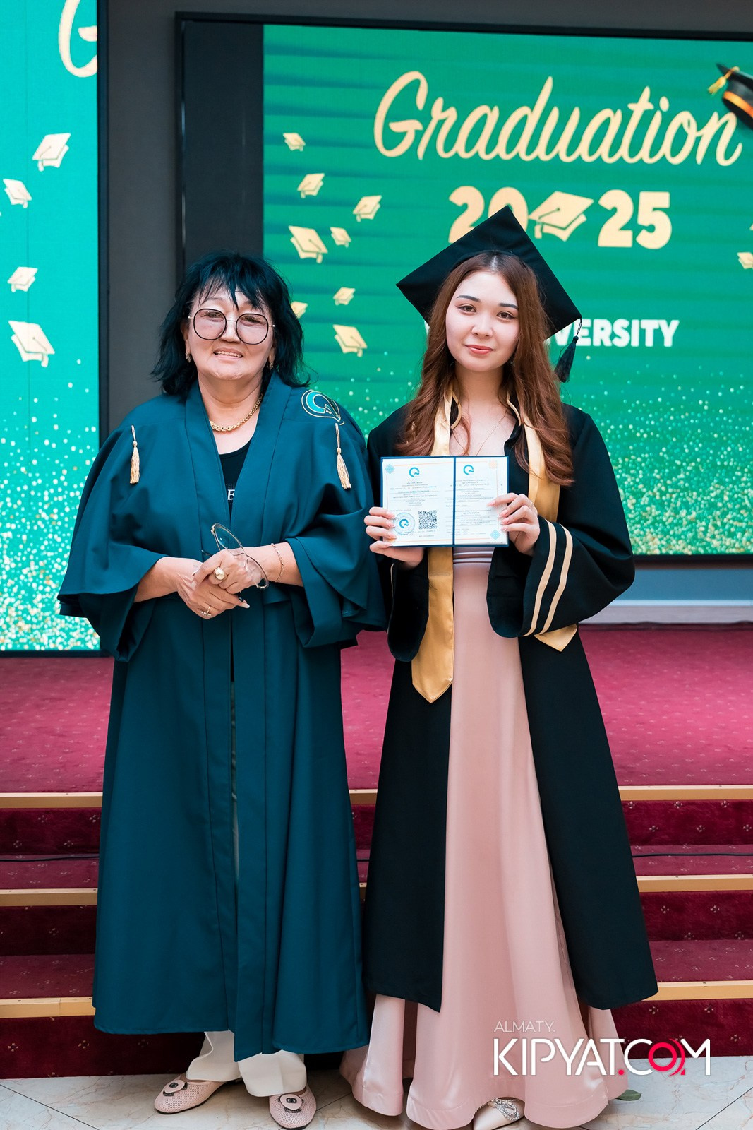 GRADUATION 2025 Q UNIVERSITY. КИПЯТКОМ АЛМАТЫ!