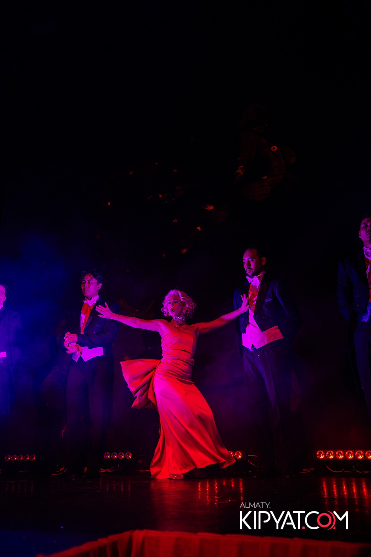 QUEEN. КИПЯТКОМ АЛМАТЫ!