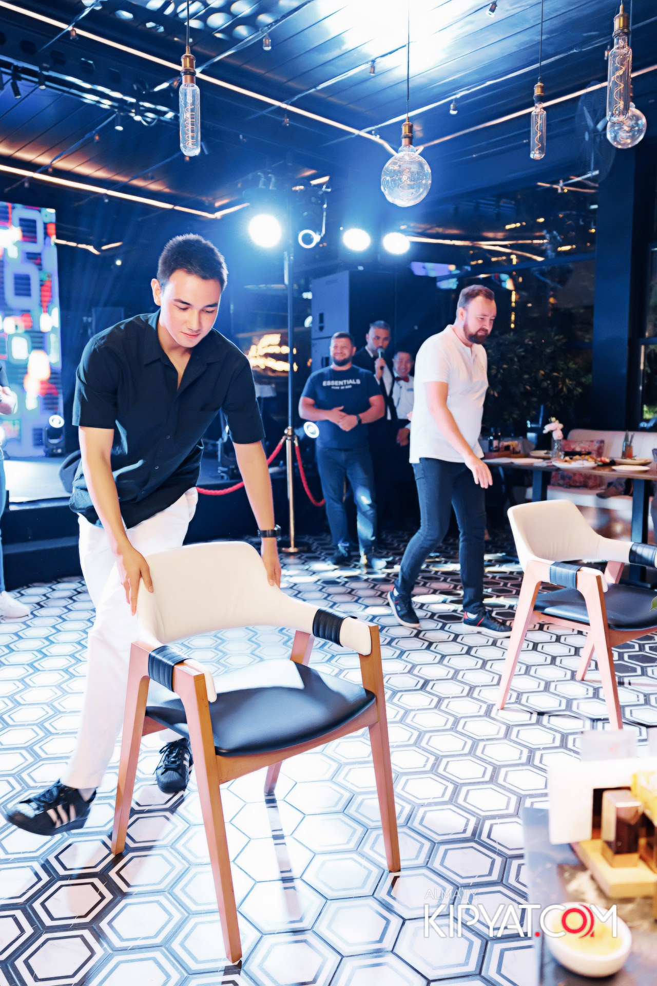 День рождения ресторана Noodles — 15 лет. КИПЯТКОМ АЛМАТЫ! Фотосъемка мероприятий в Алматы