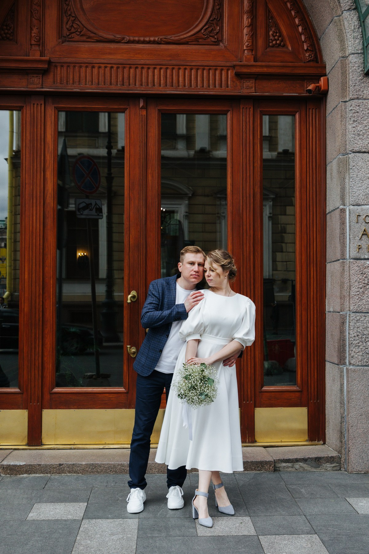 Небольшая свадебная прогулка по Питеру, фотограф Денис Дорфф. Фотограф крещение венчание в Петербурге! Помогает подобрать храм и посоветовал душевного батюшку в СПб