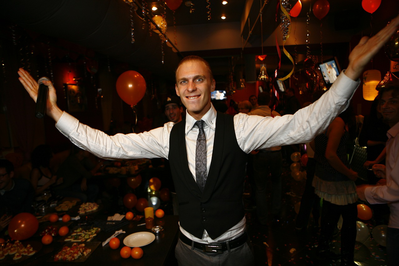 Фотографии с корпоративов, фотографии с праздника корпоратива. Ведущий праздников в России живу в Москве Карпенко Александр
