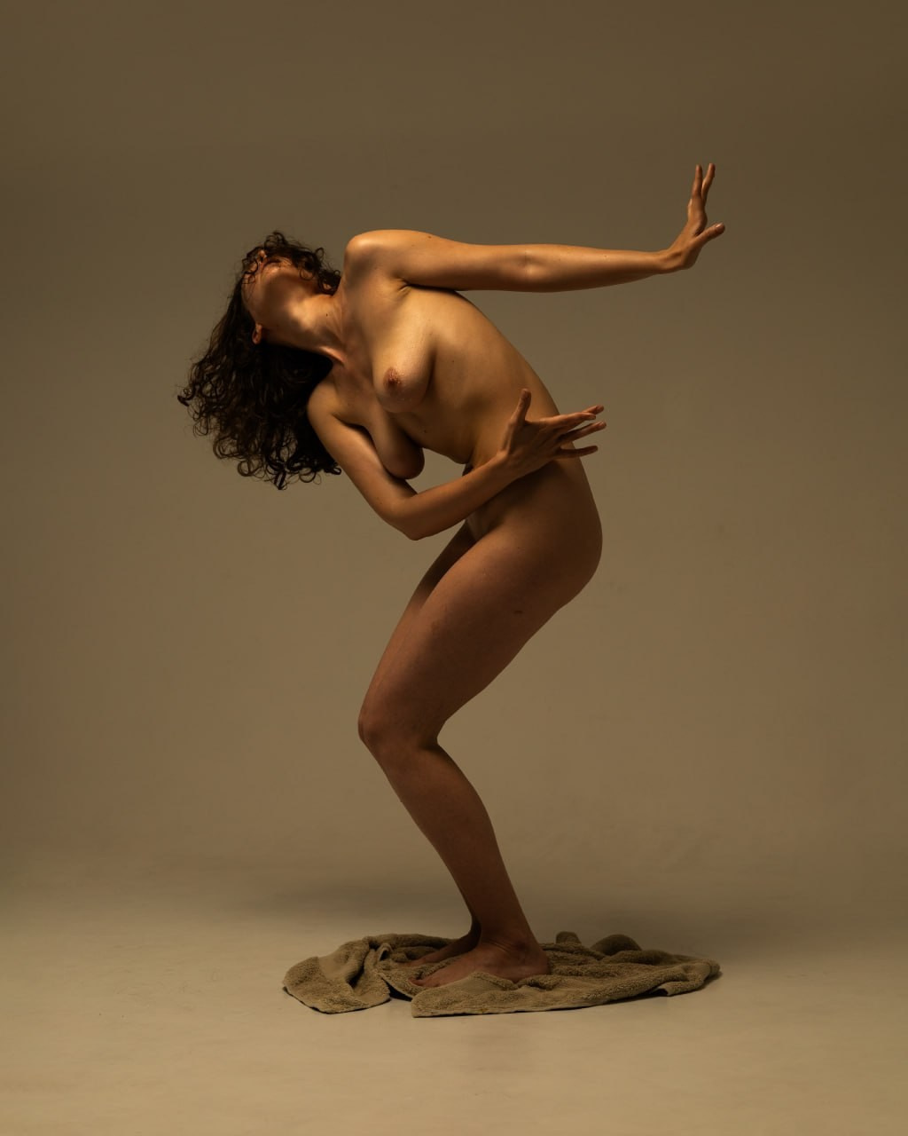 Обнаженная пластическая фотография. Мастерская Демченко