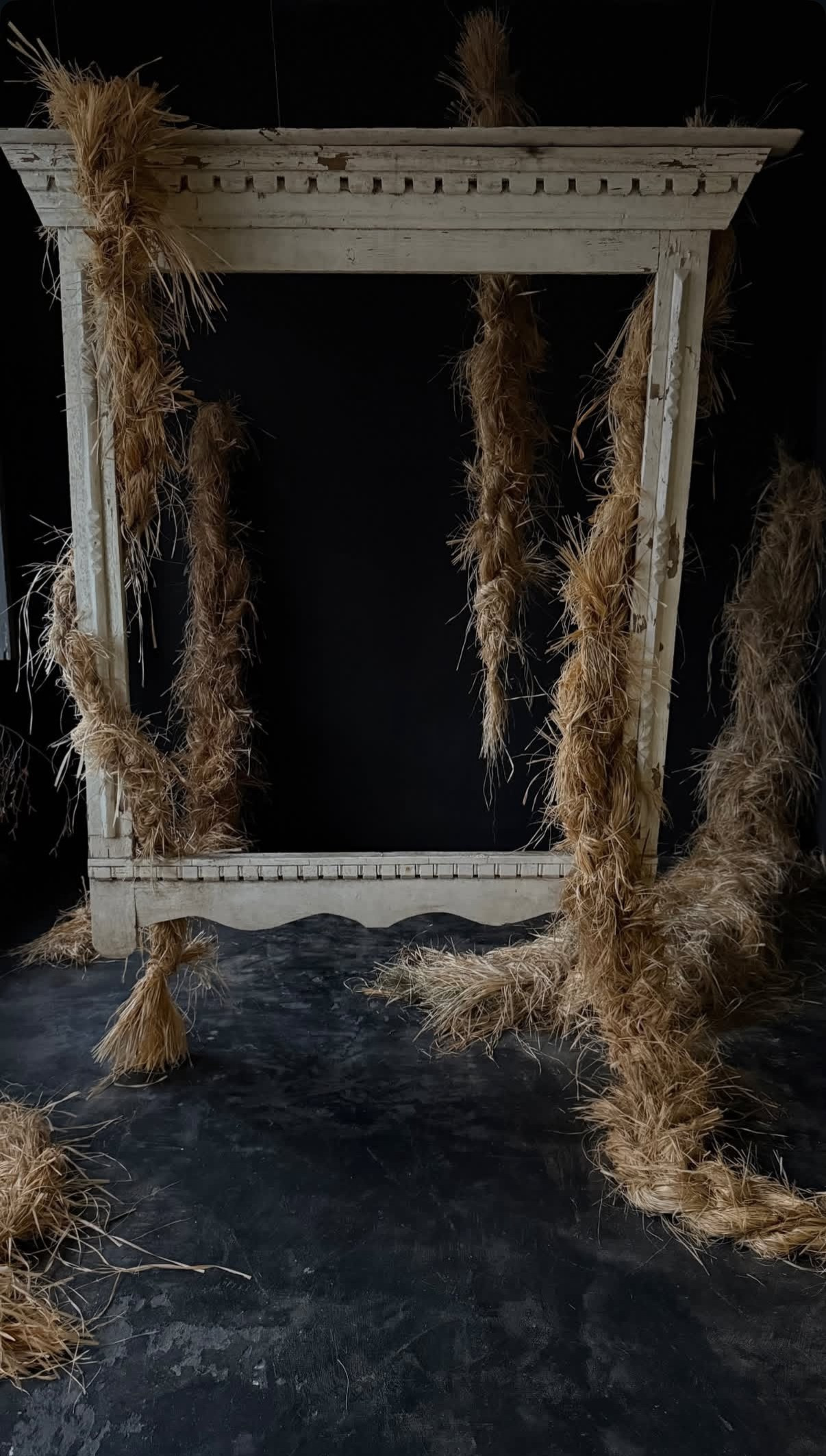 Фотостудия МОХ зал Тьма. Фотограф Настя Лев