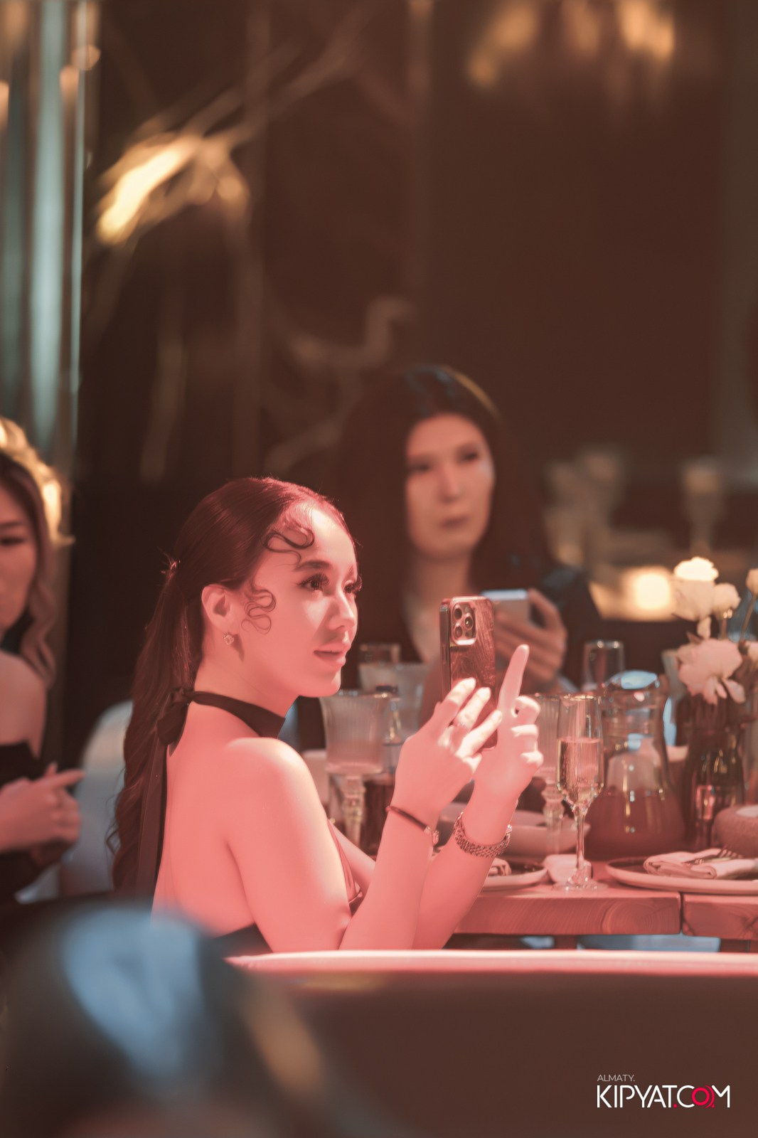 MOOD KARAOKE & TERRACE. КИПЯТКОМ АЛМАТЫ!