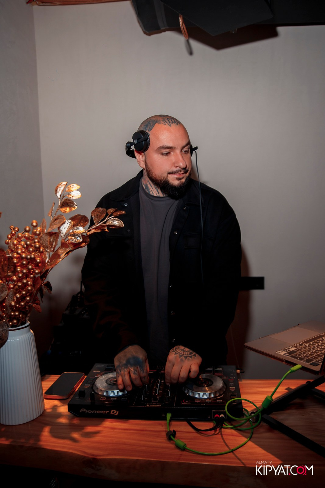 MED COFFEE & KITCHEN. КИПЯТКОМ АЛМАТЫ! Фотосъемка мероприятий в Алматы