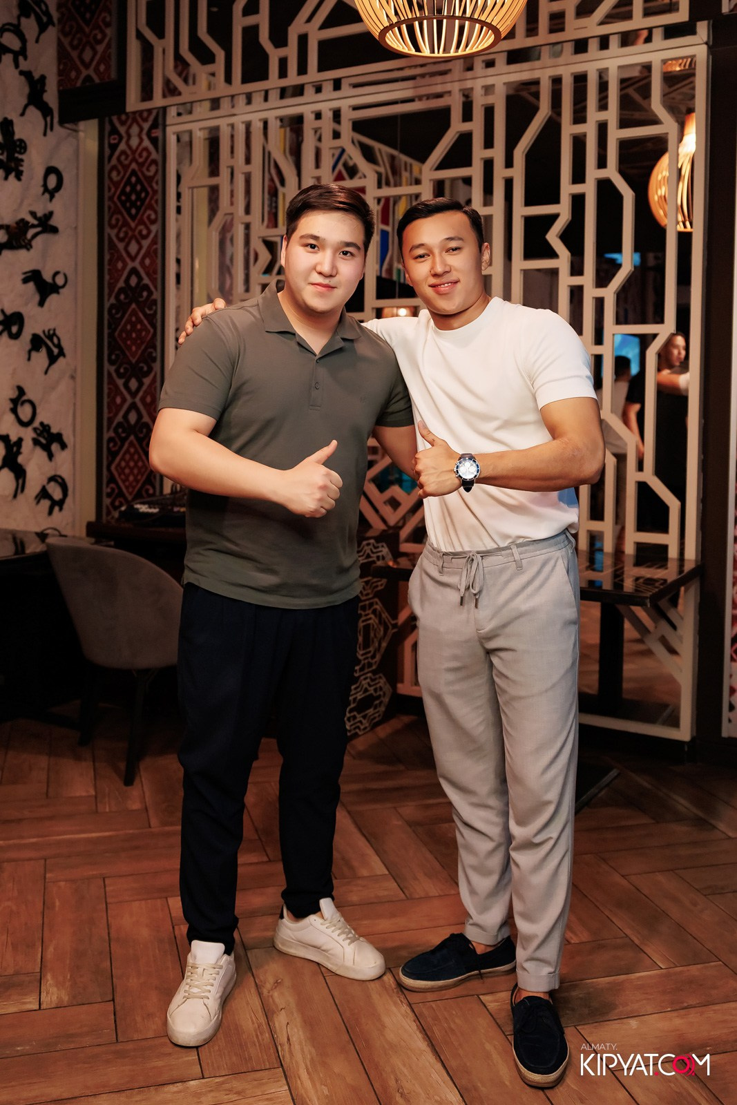 ЗАЯ, НА БИС. КИПЯТКОМ АЛМАТЫ!