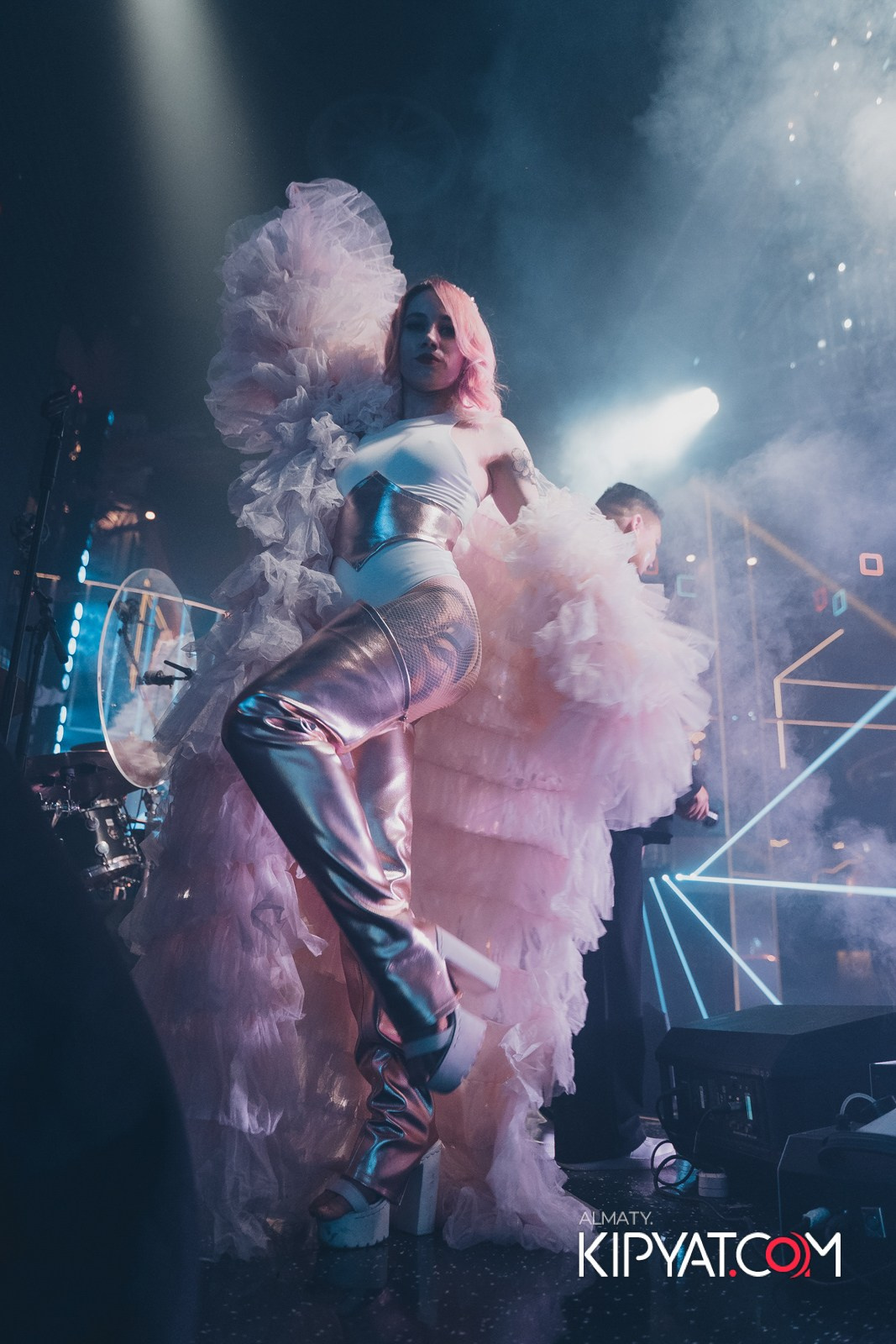 SANTA BARBARA — ВЫСТУПЛЕНИЕ ОЛЬГИ СЕРЯБКИНОЙ. КИПЯТКОМ АЛМАТЫ!