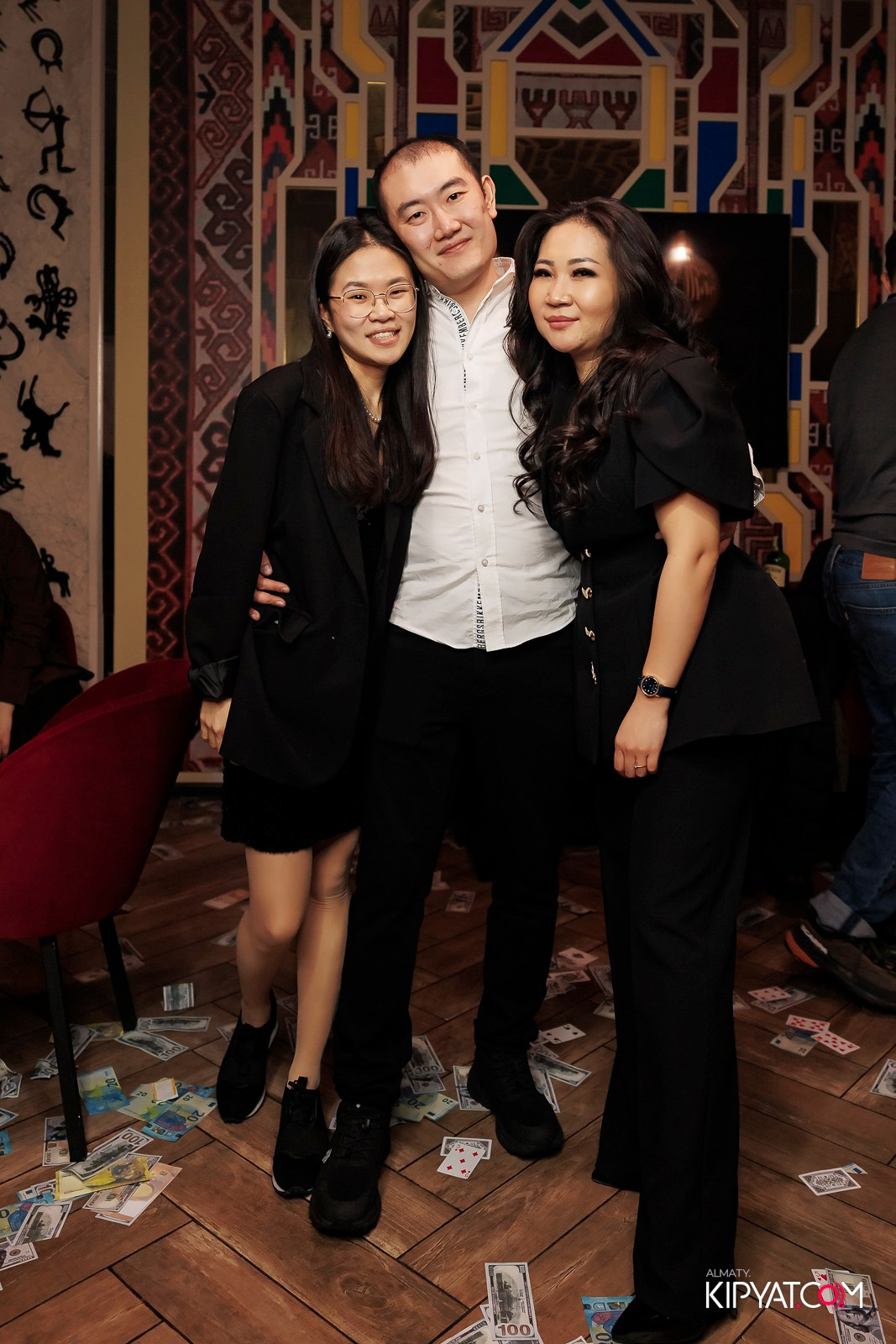 ЗАЯ, НА БИС. КИПЯТКОМ АЛМАТЫ! Фотосъемка мероприятий в Алматы