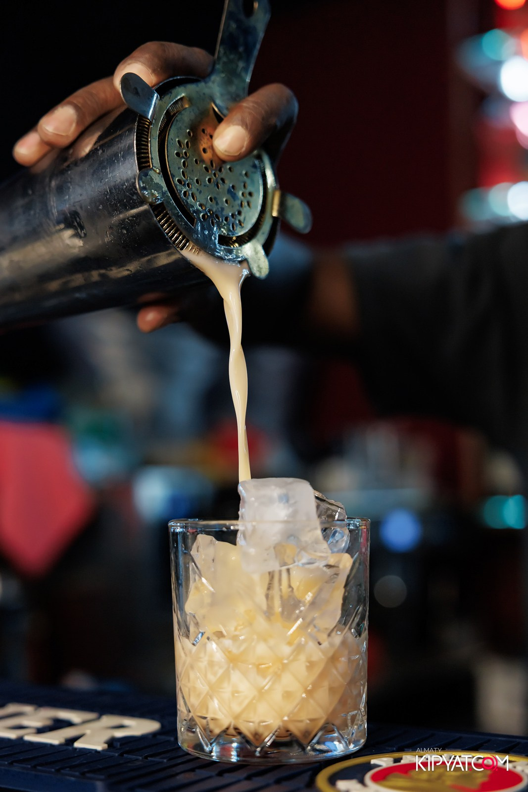 ЗАЯ, НА БИС. КИПЯТКОМ АЛМАТЫ!