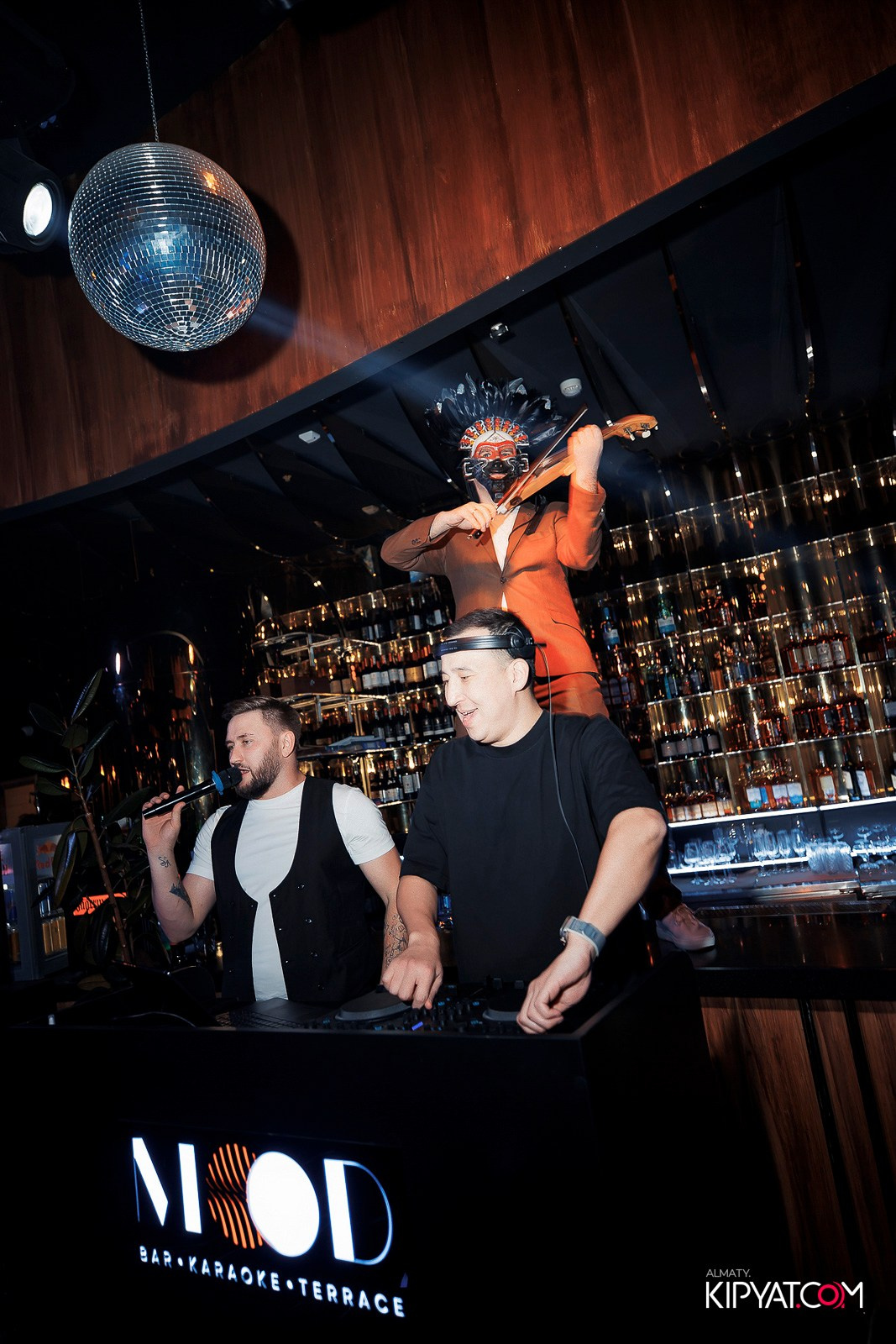 MOOD KARAOKE & TERRACE. КИПЯТКОМ АЛМАТЫ!