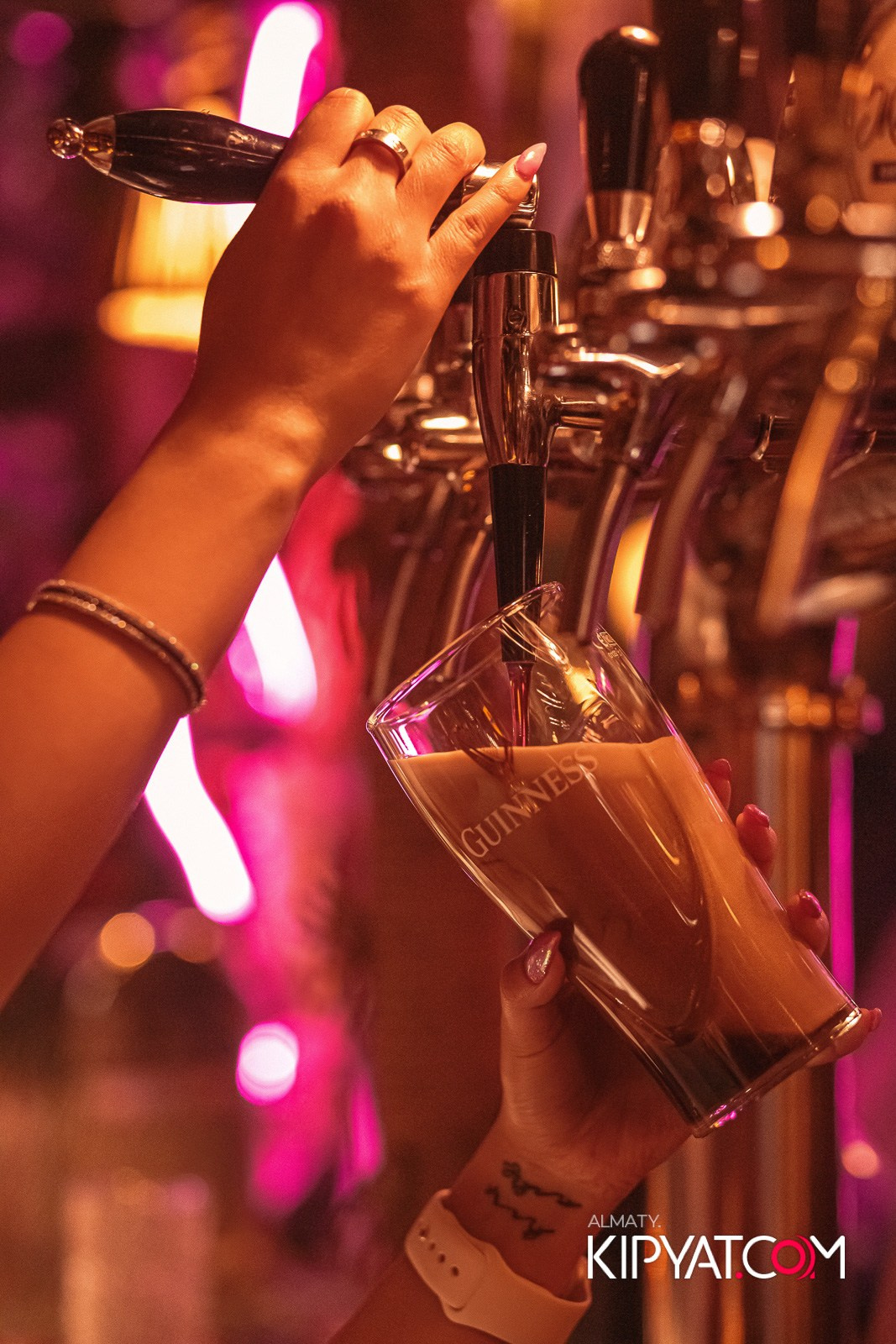 VICTORY PUB. КИПЯТКОМ АЛМАТЫ!