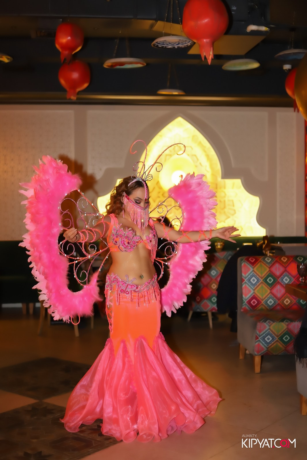 РЕСТОРАН PAVLIN MAVLIN. КИПЯТКОМ АЛМАТЫ!