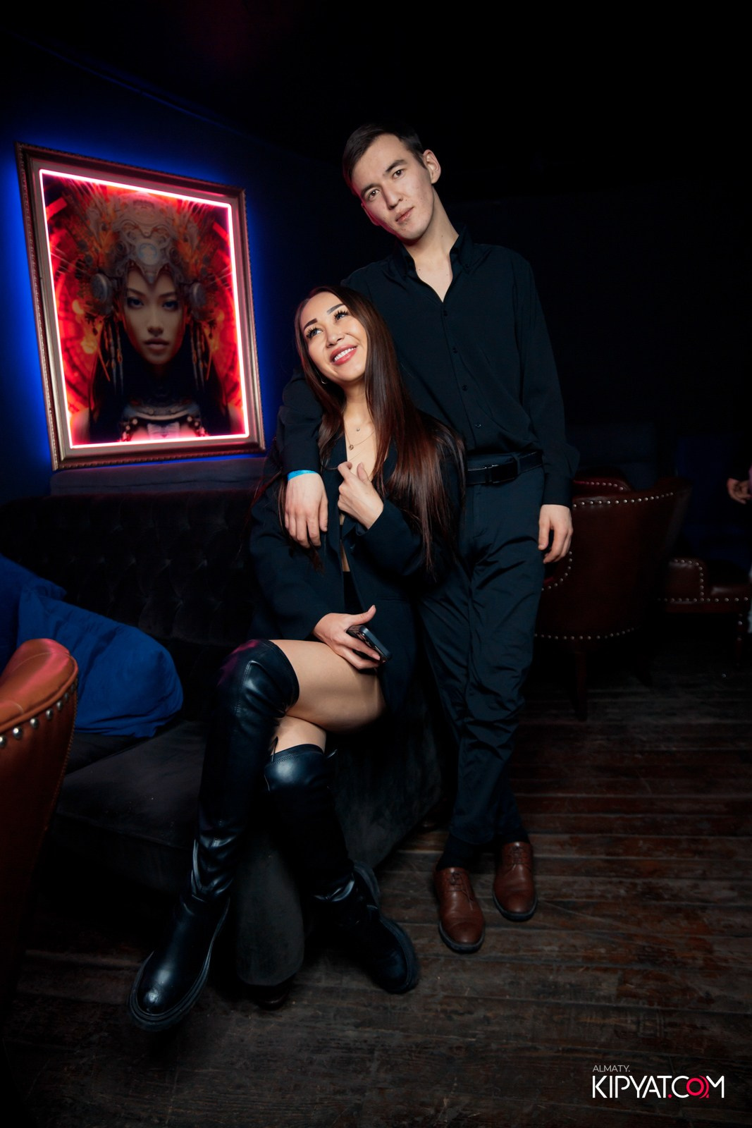 UYAT EMES BAR. КИПЯТКОМ АЛМАТЫ!