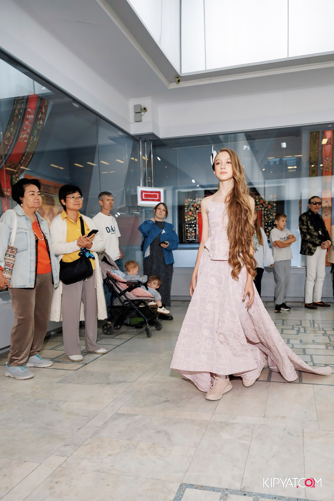 JUNIOR MODELS SHOW. ПЕРФОМАНС НОЧЬ В МУЗЕЕ. КИПЯТКОМ АЛМАТЫ! Фотосъемка мероприятий в Алматы