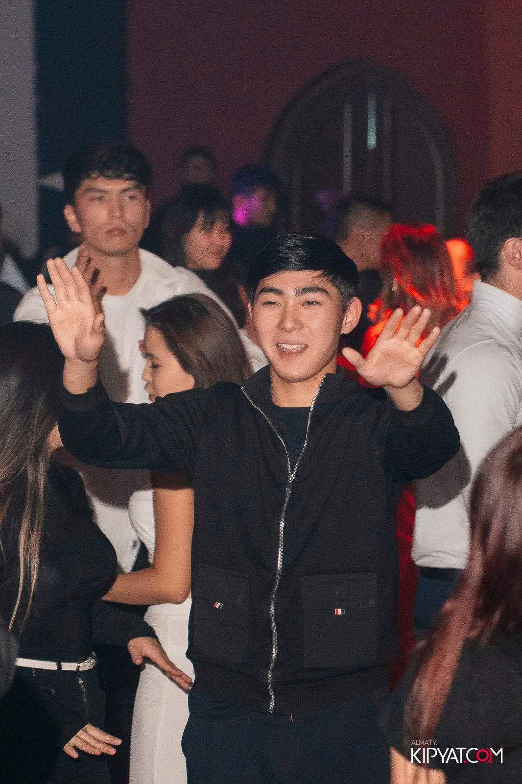 ARAGOSTA. КИПЯТКОМ АЛМАТЫ!