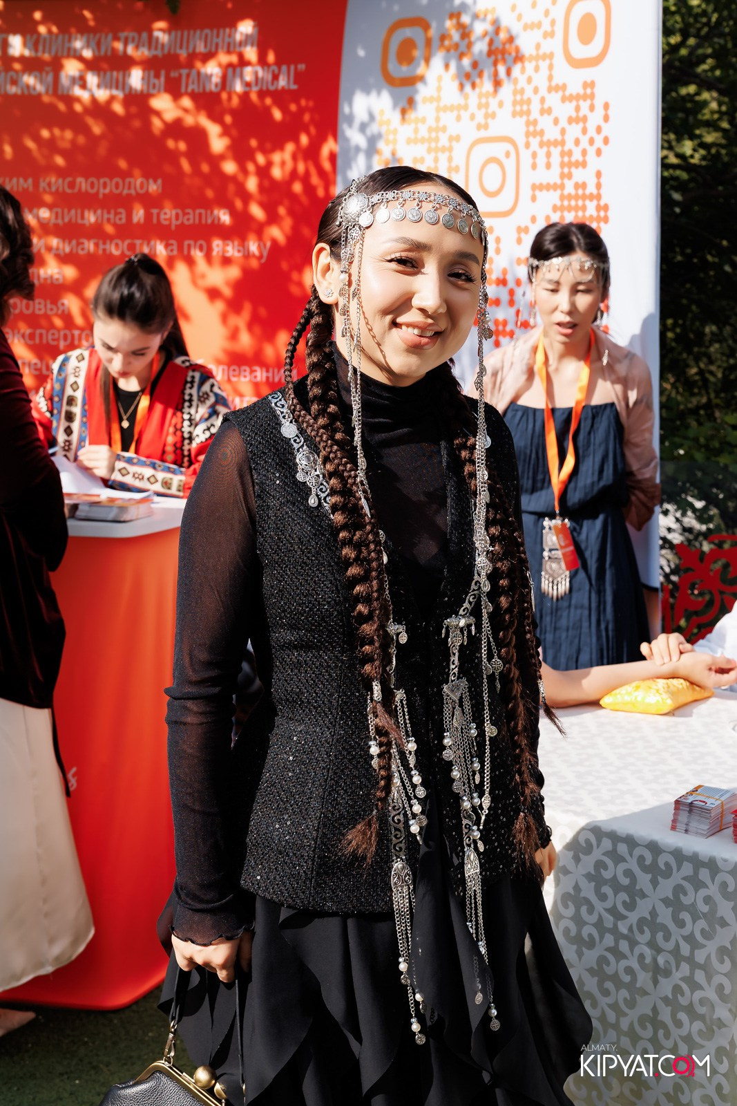 KANG REN TANG. КИПЯТКОМ АЛМАТЫ!