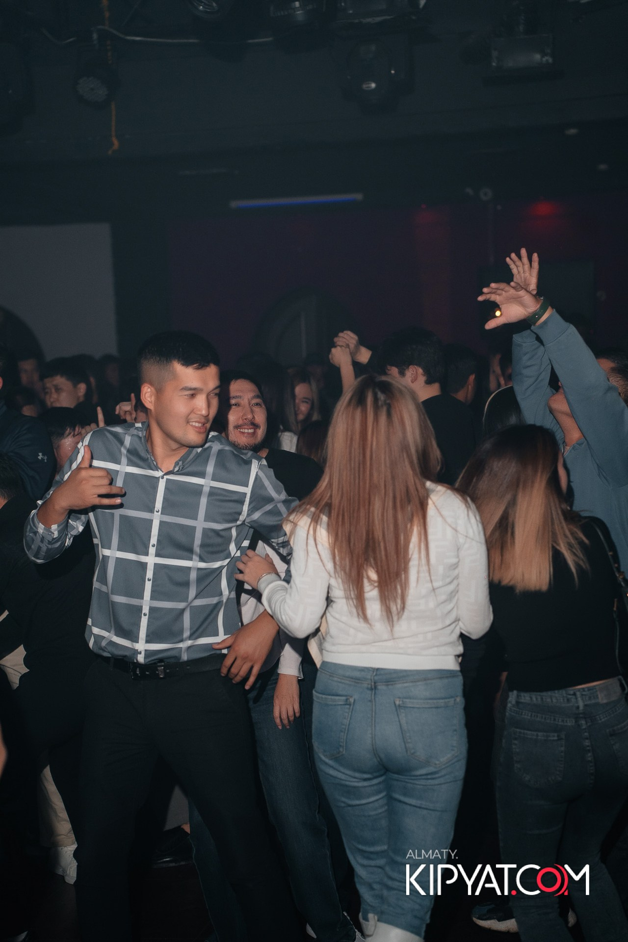 ARAGOSTA. КИПЯТКОМ АЛМАТЫ!