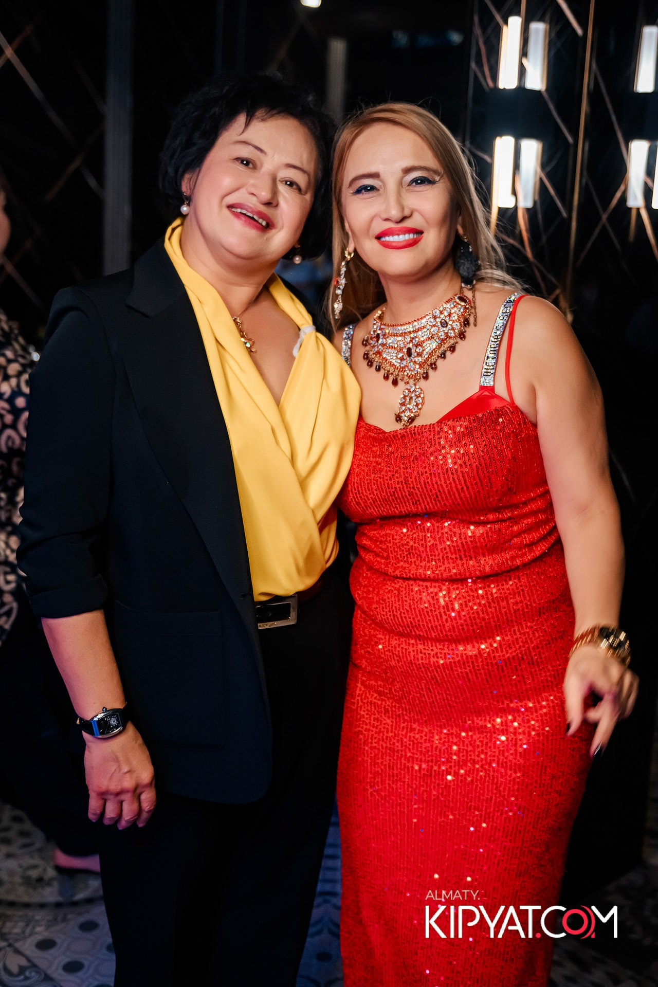 Monroe. КИПЯТКОМ АЛМАТЫ!