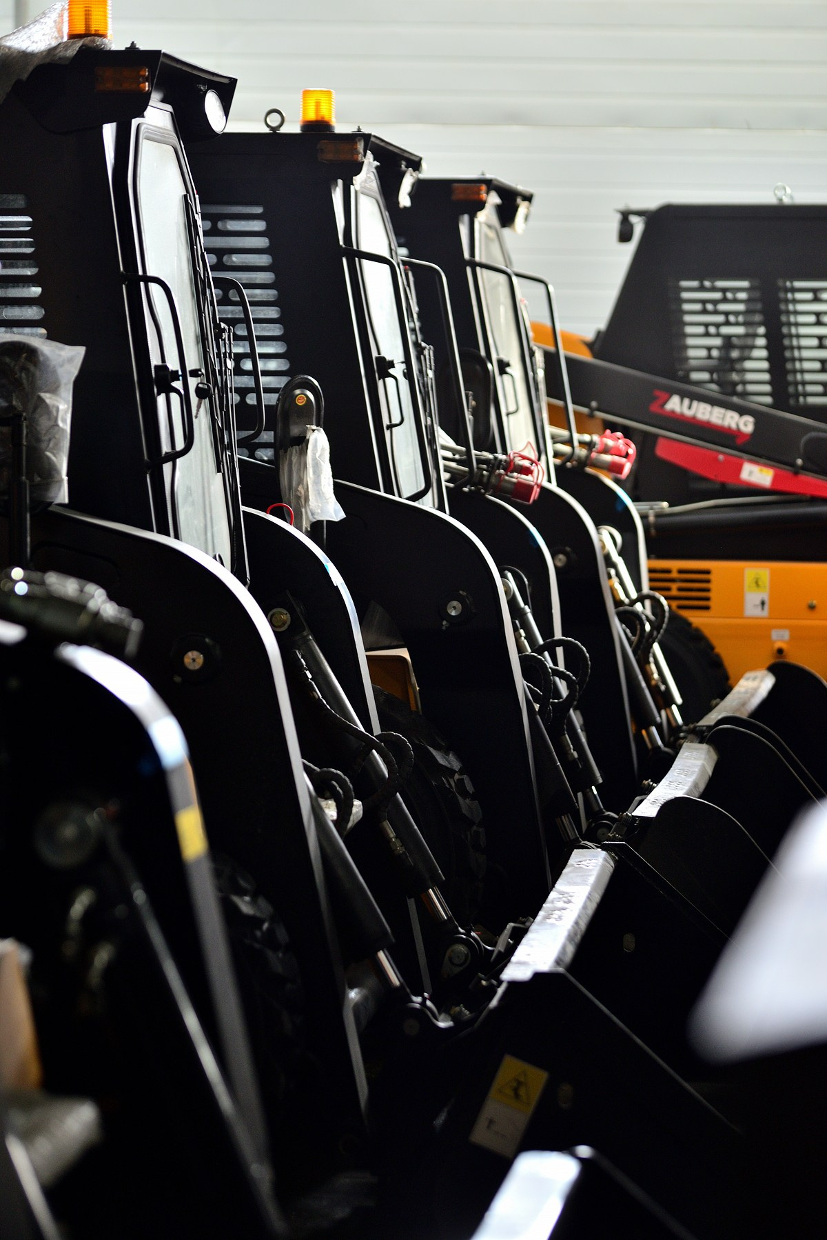Центр технического обслуживания. Фотограф Сергей Сергеев