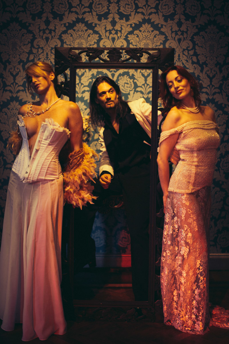 Alejandra Mantinan. Александр Прищепов - фотограф, режиссёр, продюсер