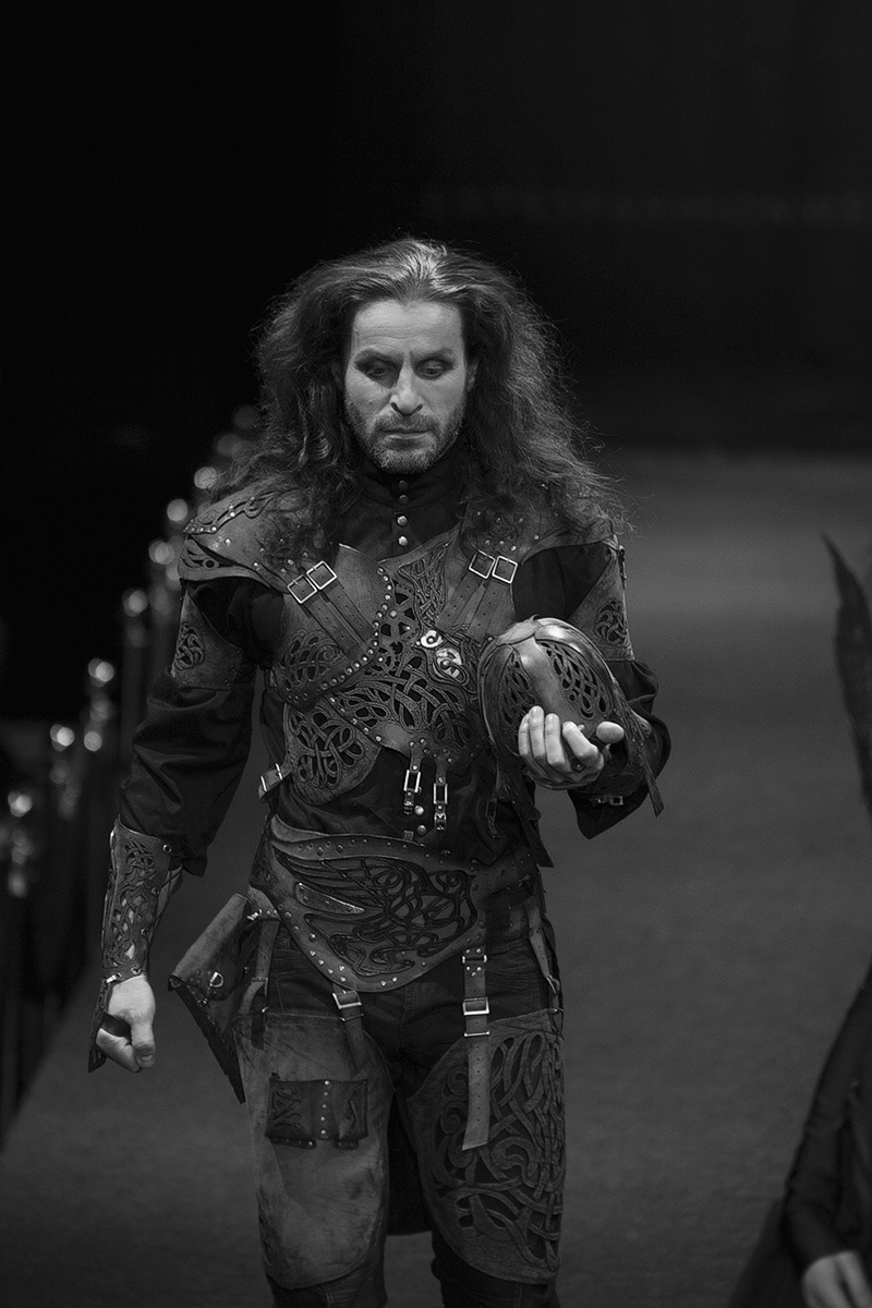 Опубликовано на правах модели.... Сергей Ленин