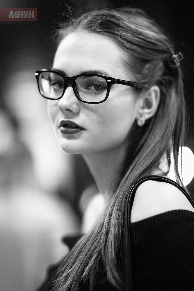 Маша.... Сергей Ленин