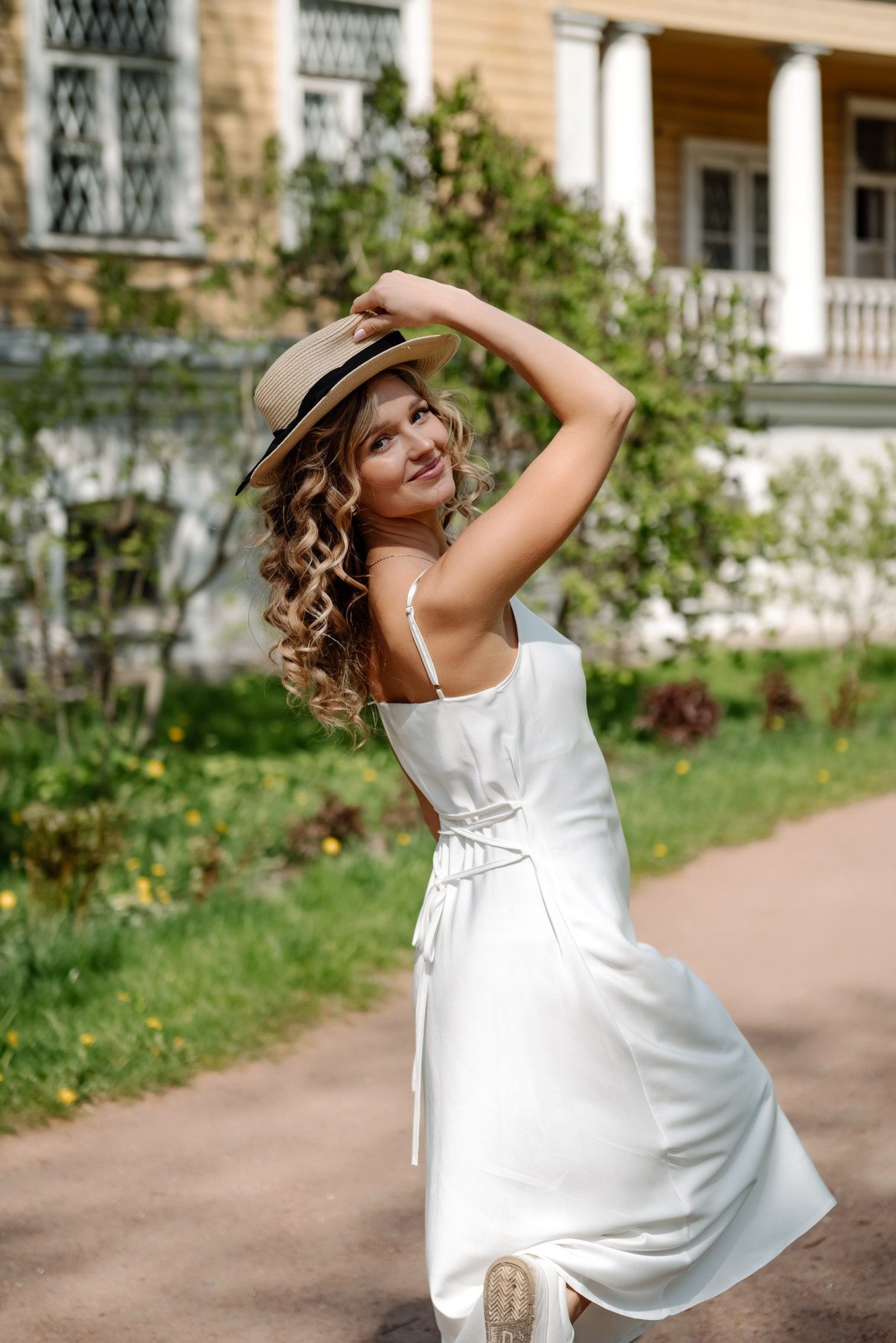 Оксана. Яблоневое цветение. Свадебный и семейный фотограф в Санкт-Петербурге Елена Худякова