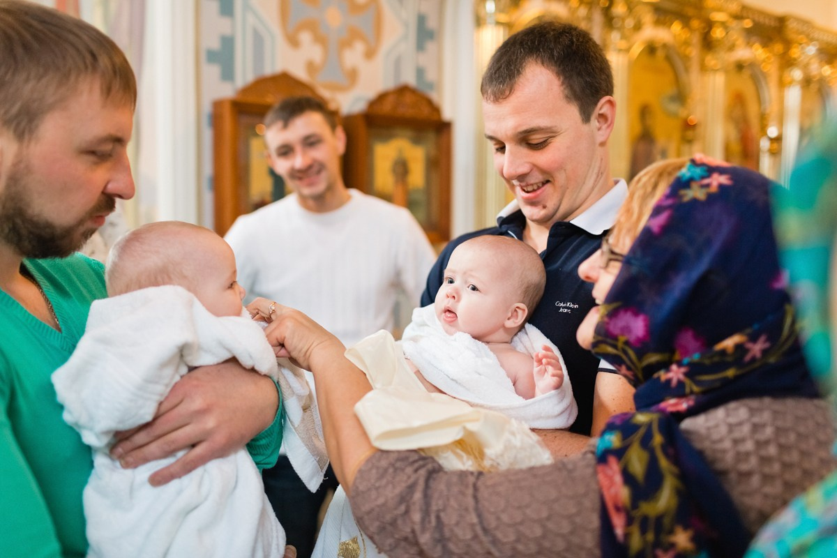 КРЕЩЕНИЕ ЕСЕНИИ И ВАСИЛИСЫ. Семейный фотограф новорождённых в Серпухове Юлия Новикова +79637785957