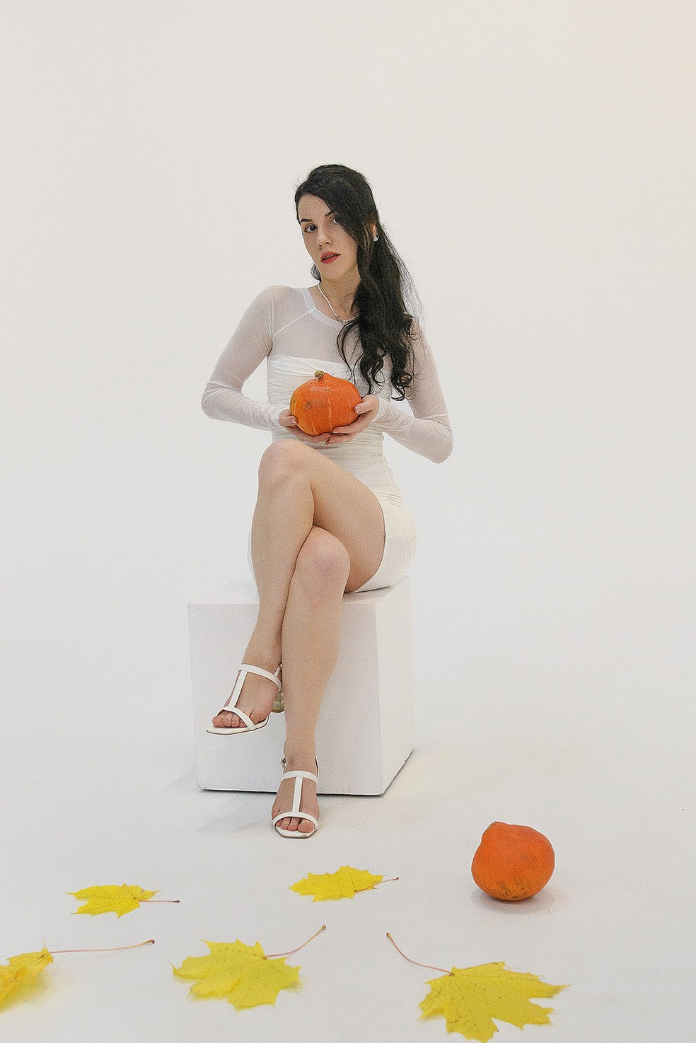 «Тыквы».Студийная импровизация. Надежда и Анастасия. Организация и проведение фотосъемок в Санкт-Петербурге. Фотограф Смирягин Илья