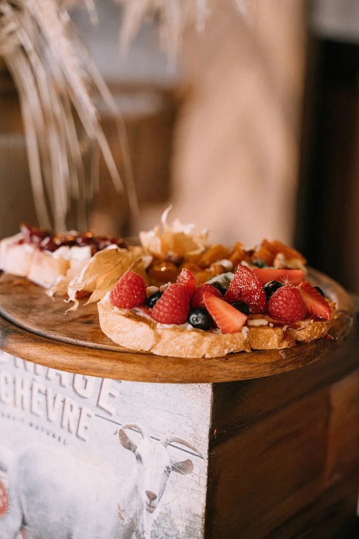 Станция сладких брускетт. Свадебная площадка РАНЧО