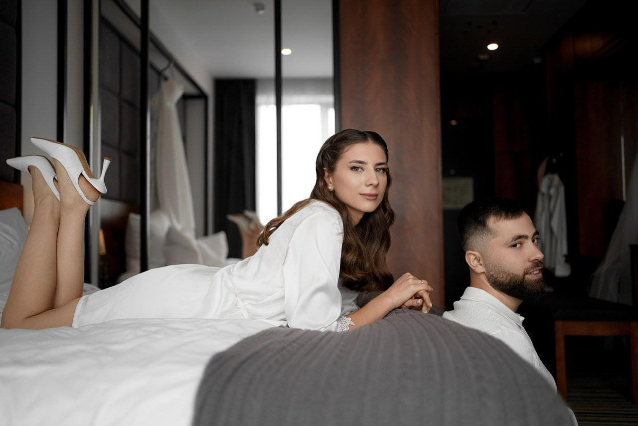 Свадебная фотосессия в отеле Арка. Фотограф Ростов-на-Дону Алёна Чёботова. Свадебный фотограф в Ростове-на-Дону. Таинство Крещения и Венчания, семейные фотосессии. Алёна Чёботова