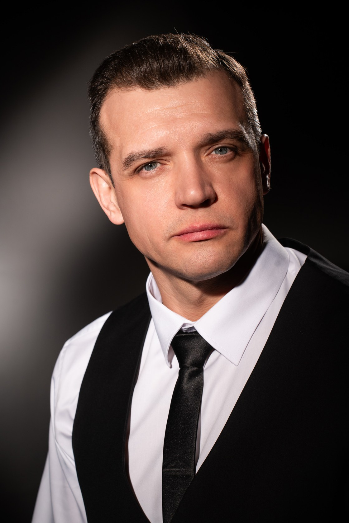 Мужской портрет в Москве | Фотограф Анна Михайлова. Фотосессии в Москве |Фотограф Анна Михайлова