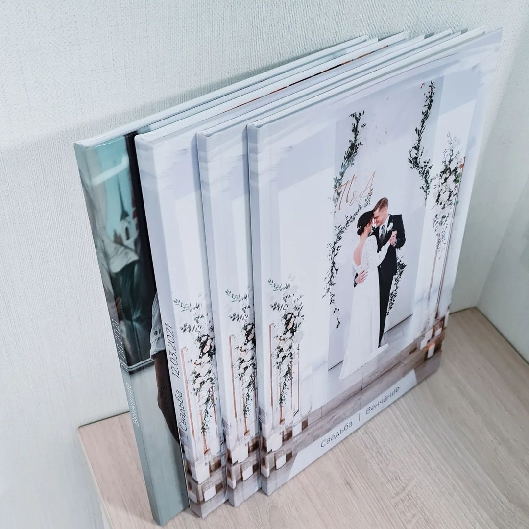 Фотокнига-журнал «Премиум» (твердая обложка). Душевный фотограф в Санкт-Петербурге. Свадебные и семейные фотосессии