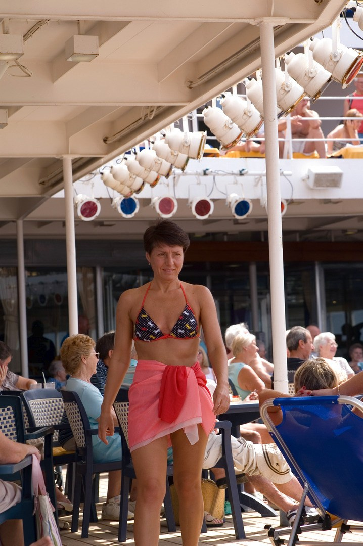 Круиз 2006 г. Улица, люди, жизнь…