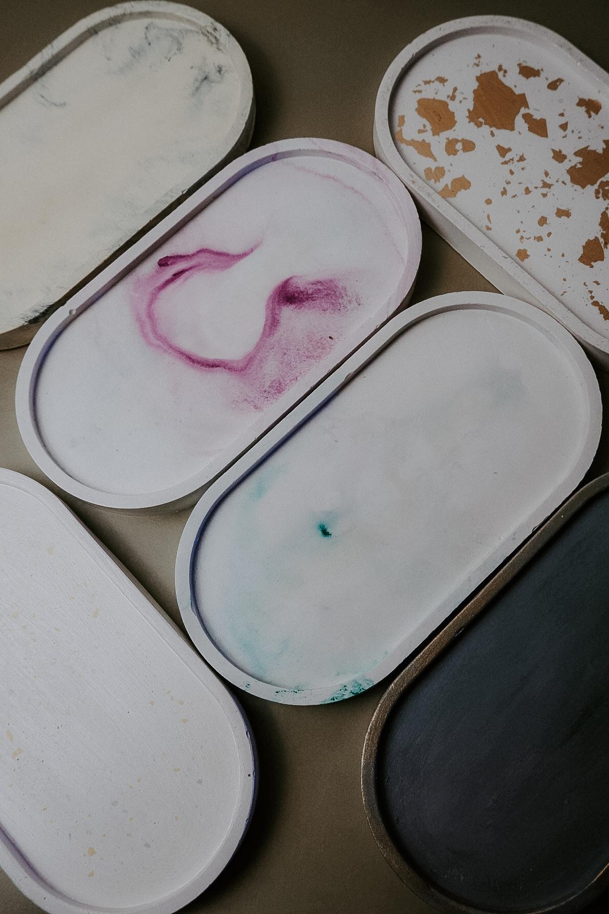 Наши работы. Изделия из гипса и соевые свечи ручной работы