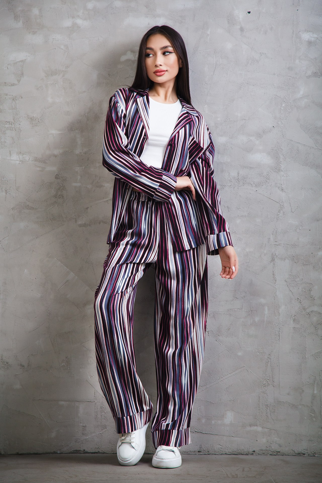 Реклама женской одежды. Натан Супервайзер по Продакшену