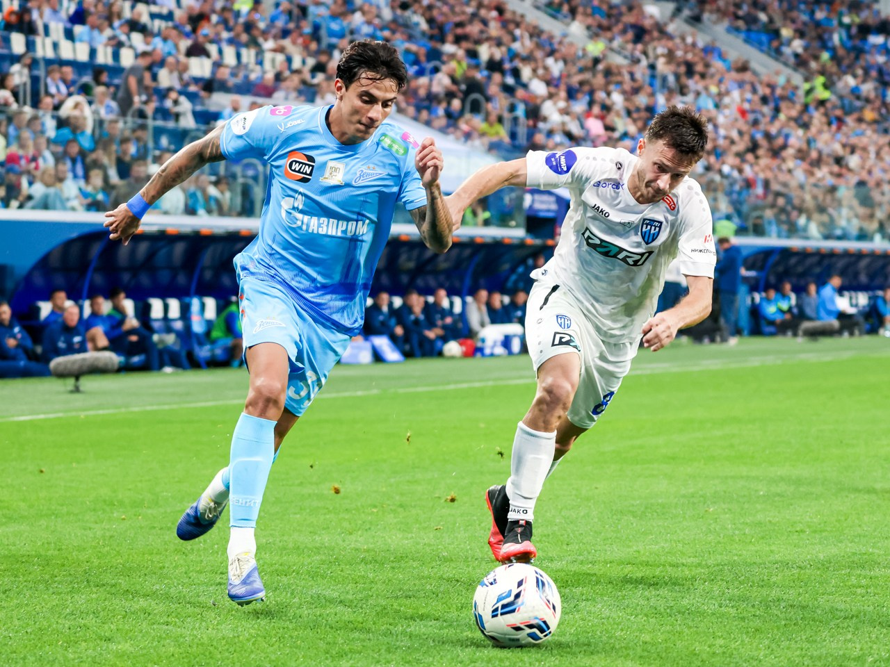 Матч 7-го тура МИР Российской Премьер-Лиги ФК Зенит- ФК Пари (Нижний Новгород). Спортивный кадр- сообщество спортивных фотографов РФ