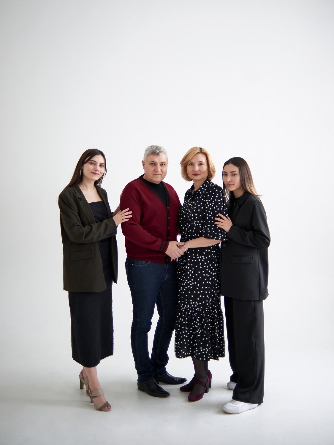 Семейная съемка в студии. Портретный фотограф в Санкт-Петербурге