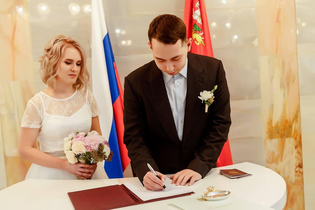 Свадьбы. Фотограф на Таинство Крещения и Венчания в Москве и МО