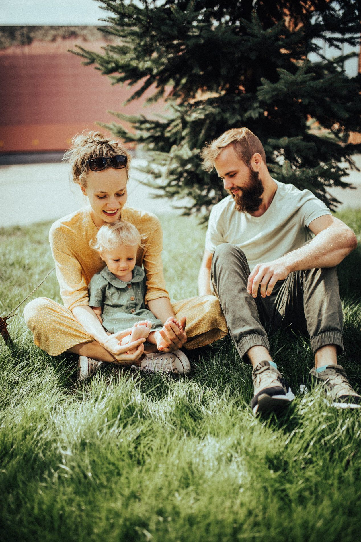 Босиком по мостовой | в городе