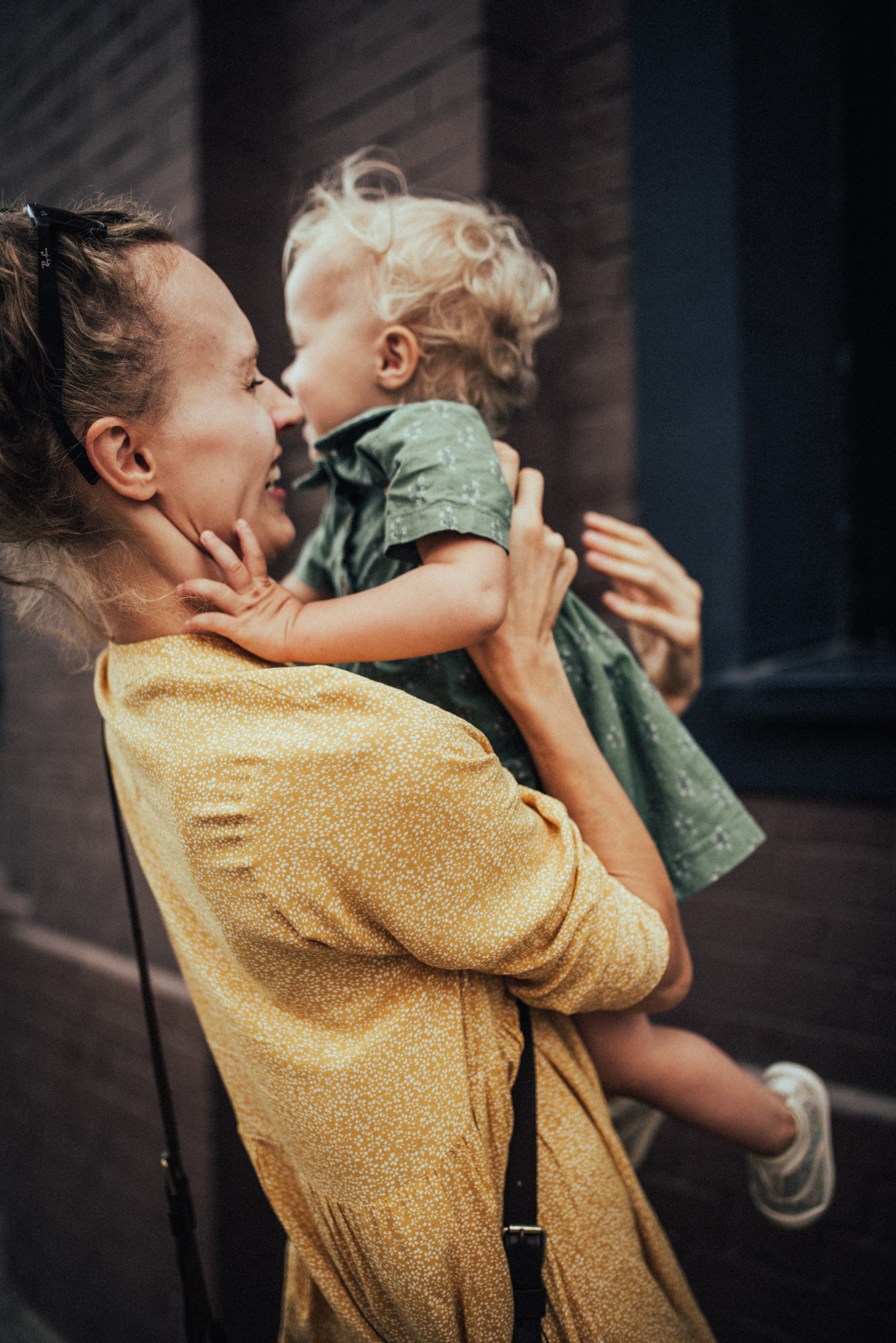 Босиком по мостовой | в городе