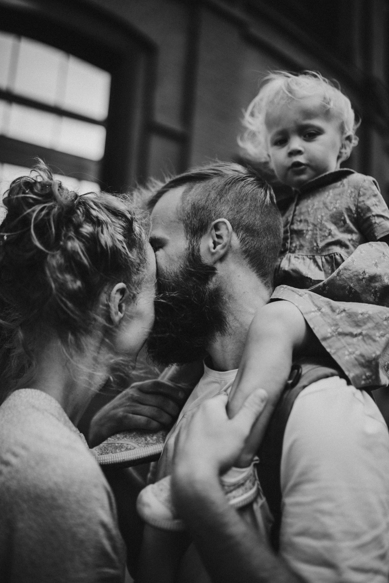 Босиком по мостовой | в городе